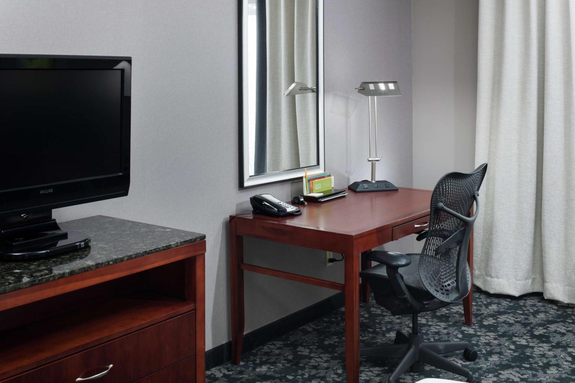 Hilton Garden Inn Lake Forest Mettawa Εξωτερικό φωτογραφία